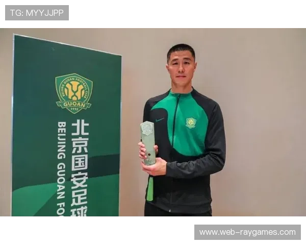 北京国安门将侯森神勇扑救,赛季表现稳健