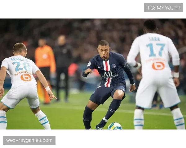 巴黎圣日耳曼2-2多特蒙德,姆巴佩、阿德耶米分别建功 巴黎圣日耳曼2-2多特蒙德,姆巴佩、阿德耶米分别建功